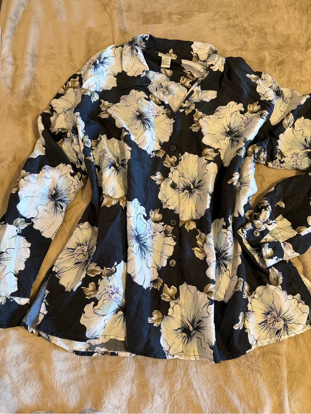 The Avenue 100% Silk Black Floral Button Front Blouse Top Coastal Classic 26/28